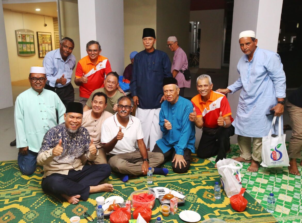 unnamed (1) JRTC Celebrates Joyous Iftar Sessions With Cleaners and Residents
